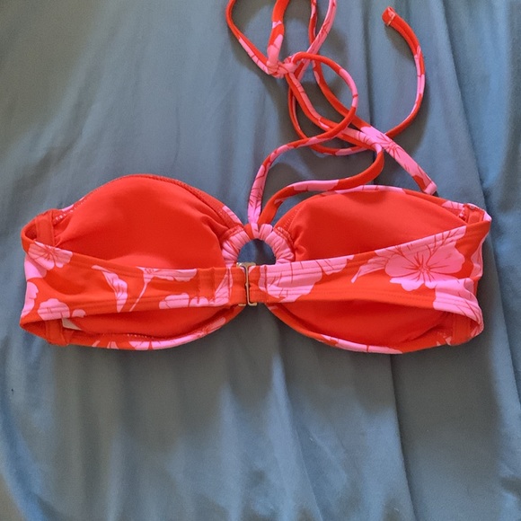 Bikini - Picture 2 of 6